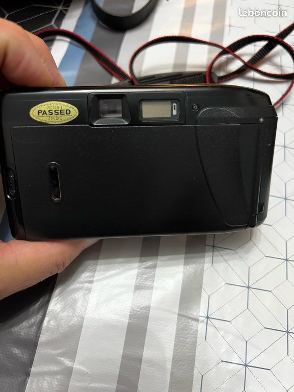 Appareil photo CANON Autofocus argentique avec étui cuir (image 2)