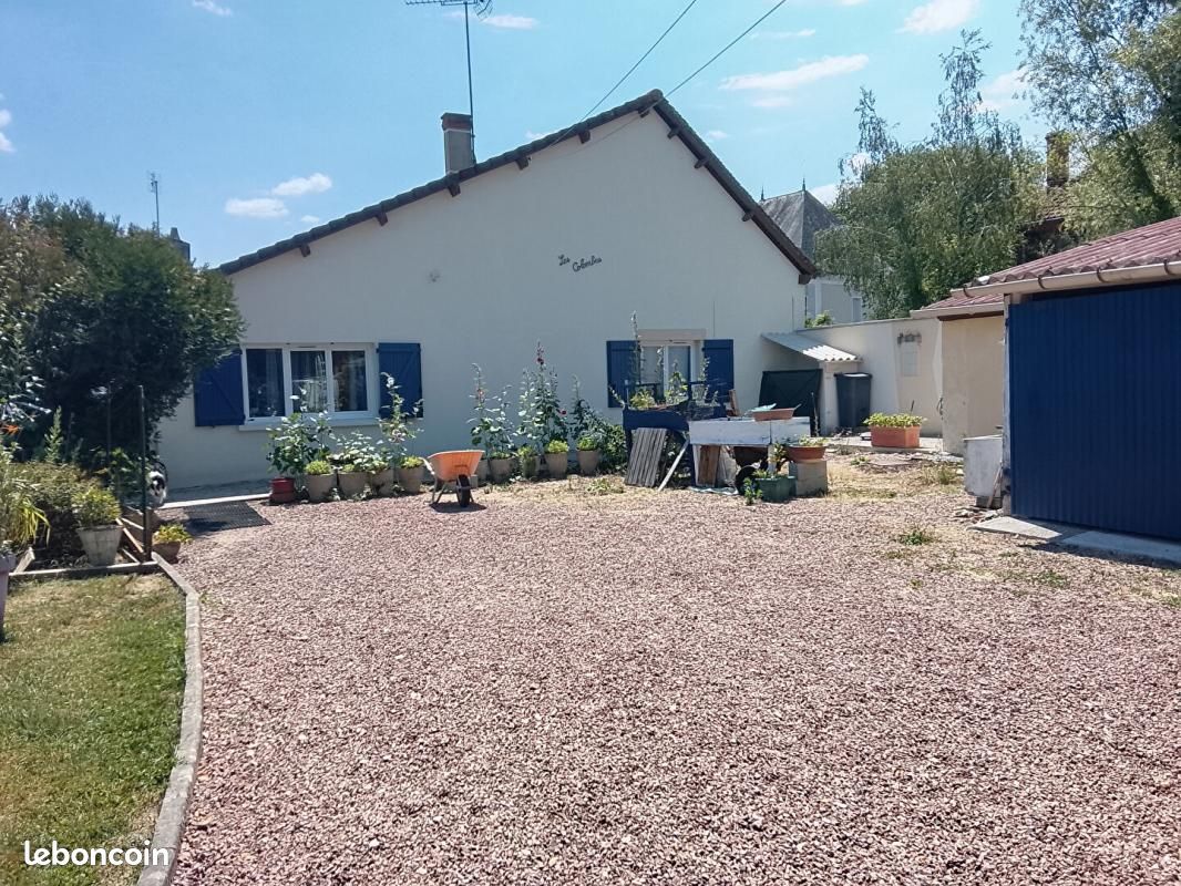 Maison 4 pièces 156 m² · à Mézières-en-Brenne · 156 m² · 37 000 €