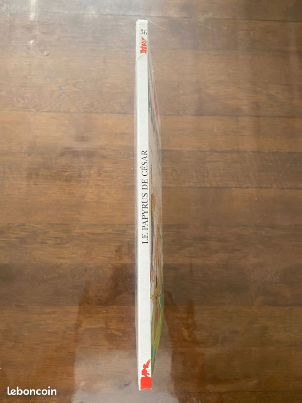 BD ASTÉRIX LE PAPYRUS DE CESAR - Tome 36 (image 4)
