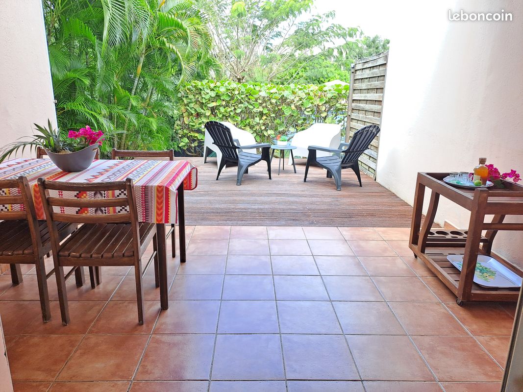 Vacances Idéales: Gosier F2&F3 (2 apparts en duplex avec jardin et piscine dans résidence sécurisée) avec citernes pour palier aux coupures d'eau (image 16)