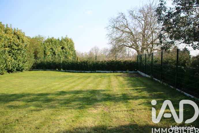 Terrain 563 m² Hamel