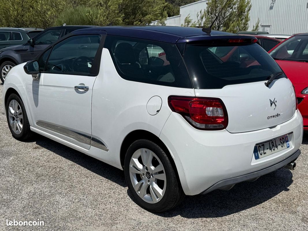Citroen DS3 1.2 VTI PURETECH CHIC (image 2)