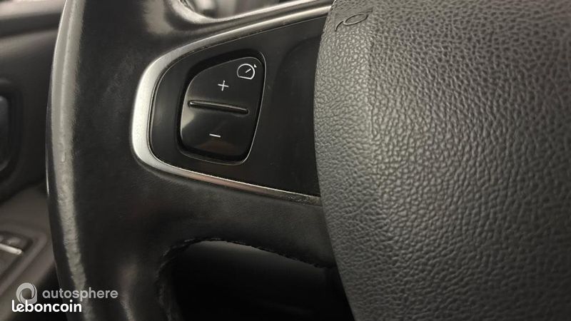 Renault Clio 1.5 dCi 110ch energy Edition One 5p (image 25)
