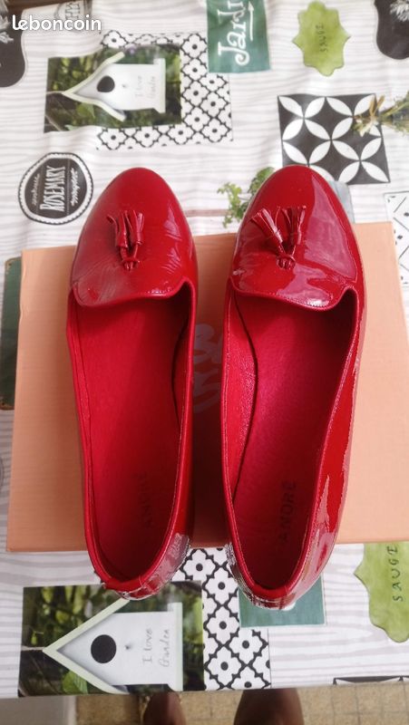Mocassins (image 1)