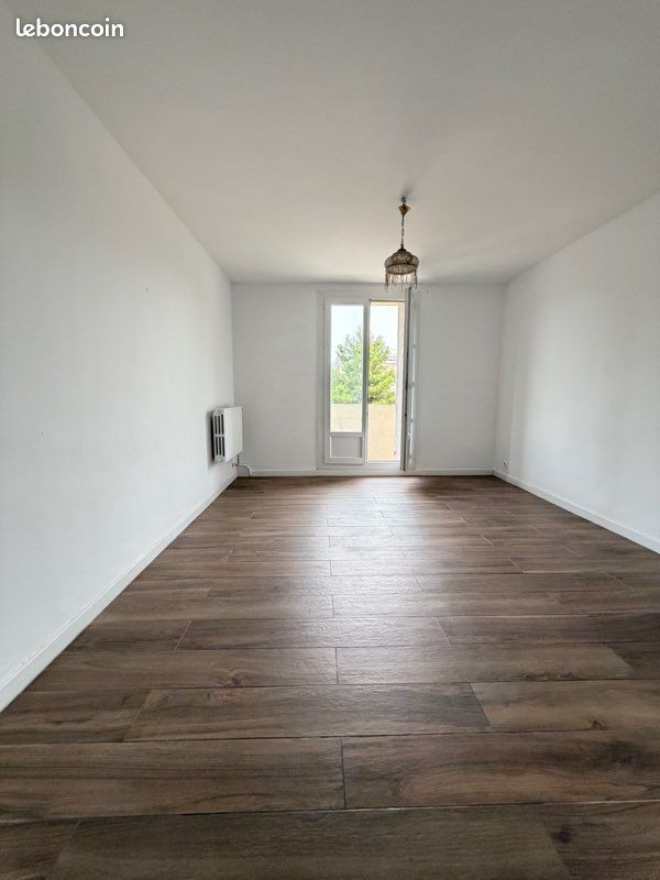 Parking 2 pièces 45 m² · à Marseille · 45 m² · 700 €/mois