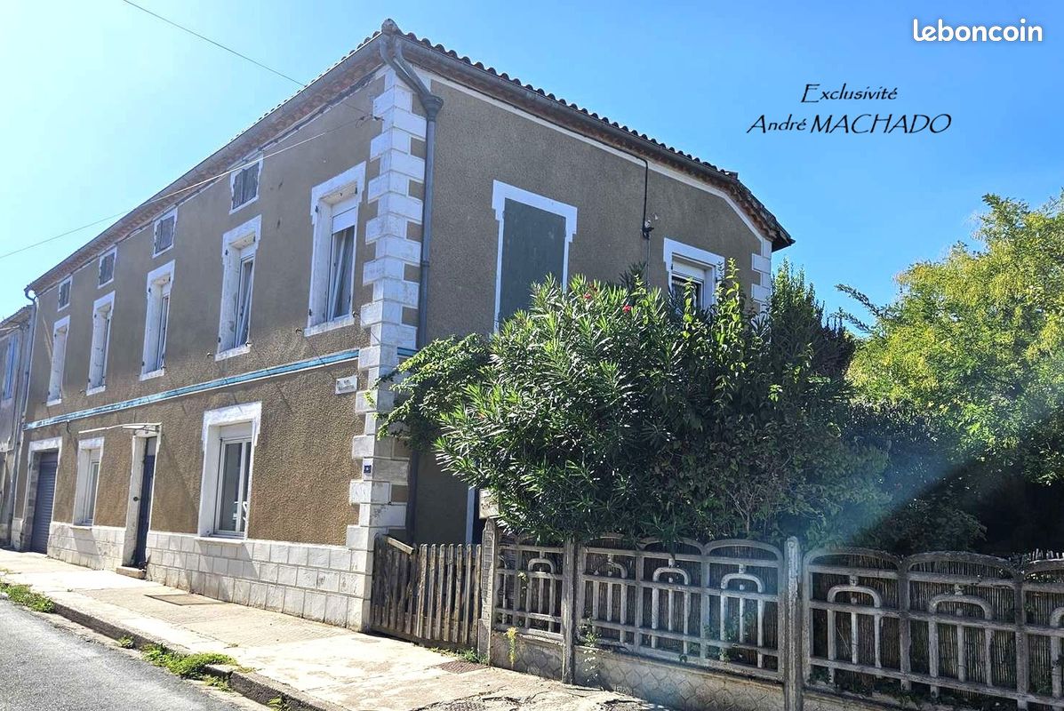 Maison 8 pièces 220 m² · à Buzet-sur-Baïse · 220 m² · 130 000 €