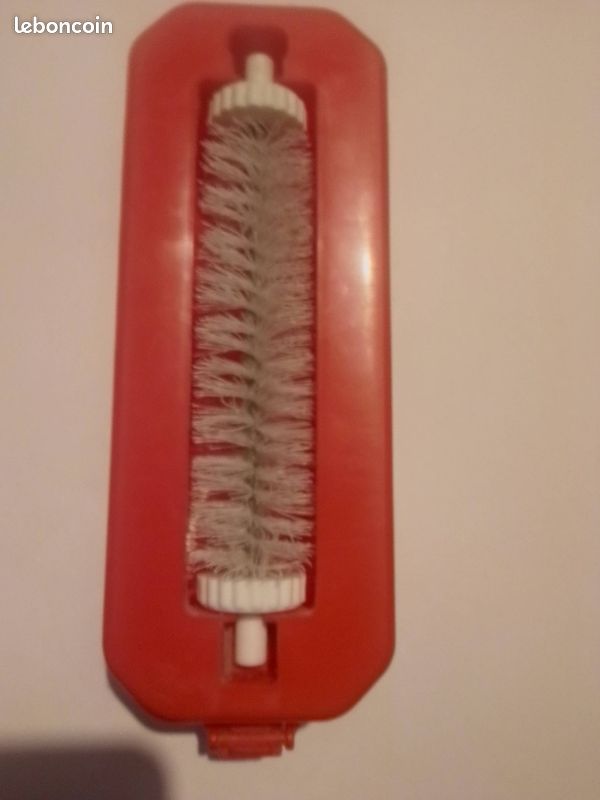 Brosse de table (image 1)