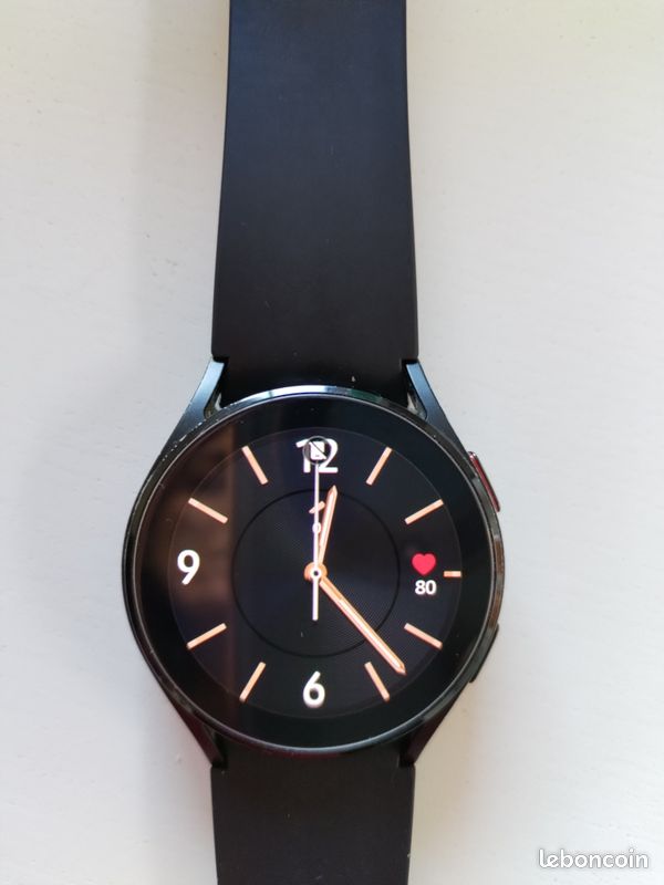 Montre Samsung galaxy watch 4 SM-R860NZKAXEF BON ETAT NOIRE bluetooth 40mm (image 1)