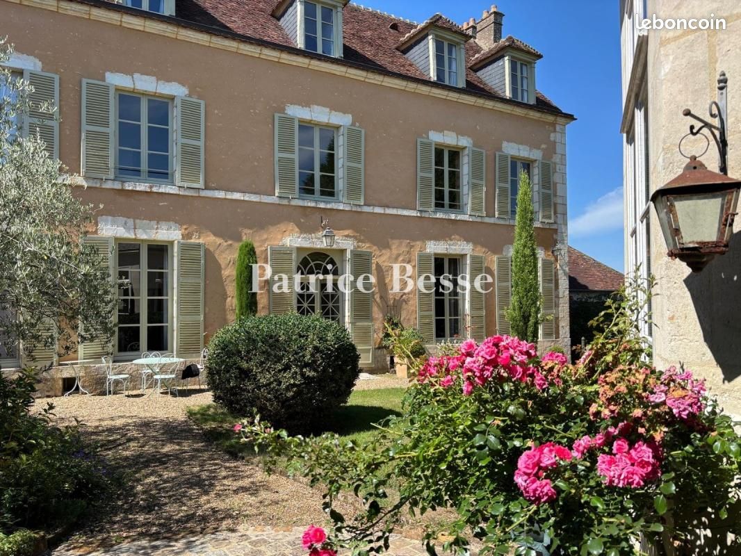 Local commercial 9 pièces 346 m² · à Bellême · 346 m² · 1 060 000 €