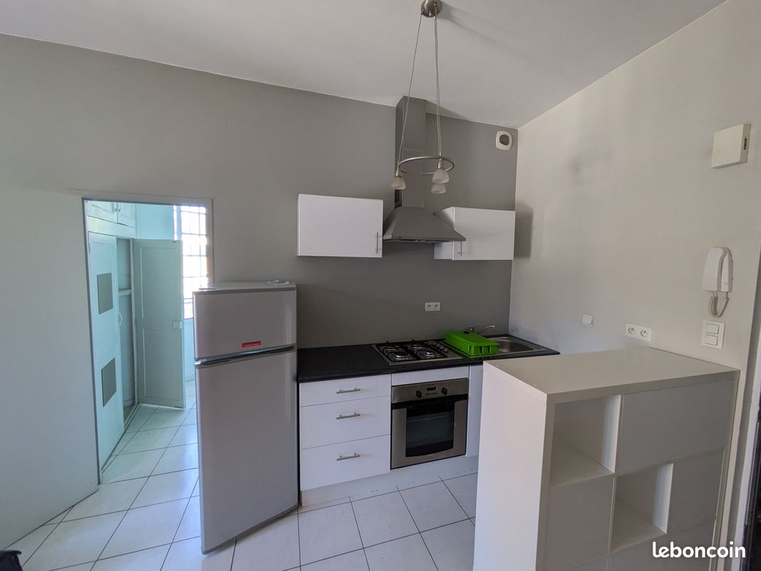 Appartement 2 pièces 25 m² · à Fougères · 25 m² · 400 €/mois
