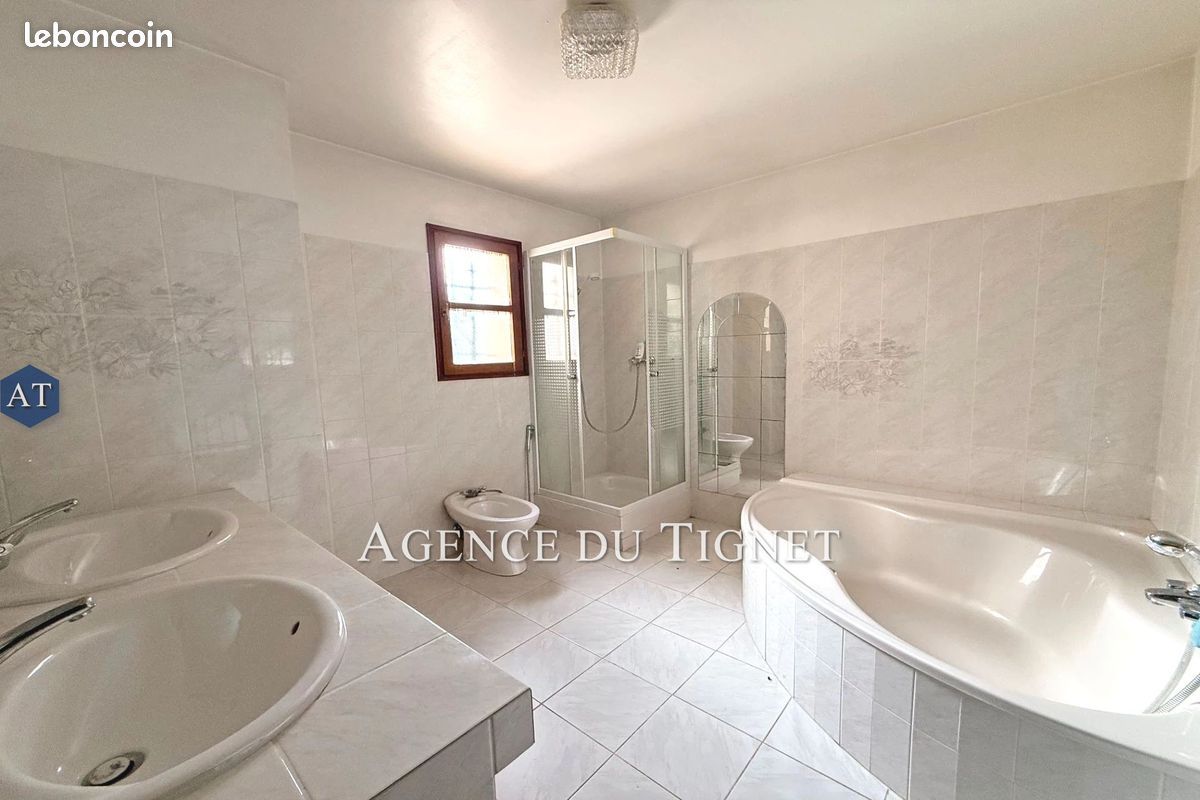 Maison 3 pièces 130 m² (image 13)