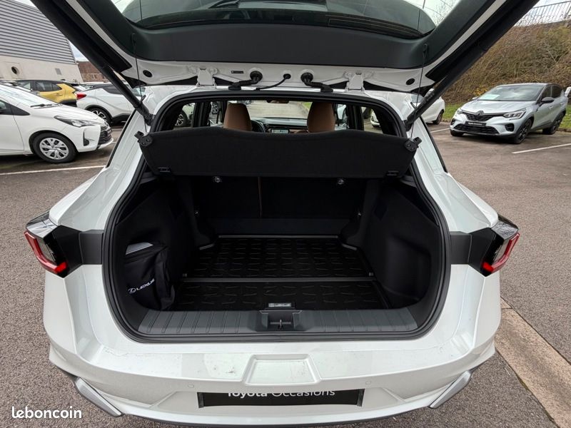 Lexus LBX 1.5 136H 2WD Relax Pack Advanced HYBRIDE (image 23)