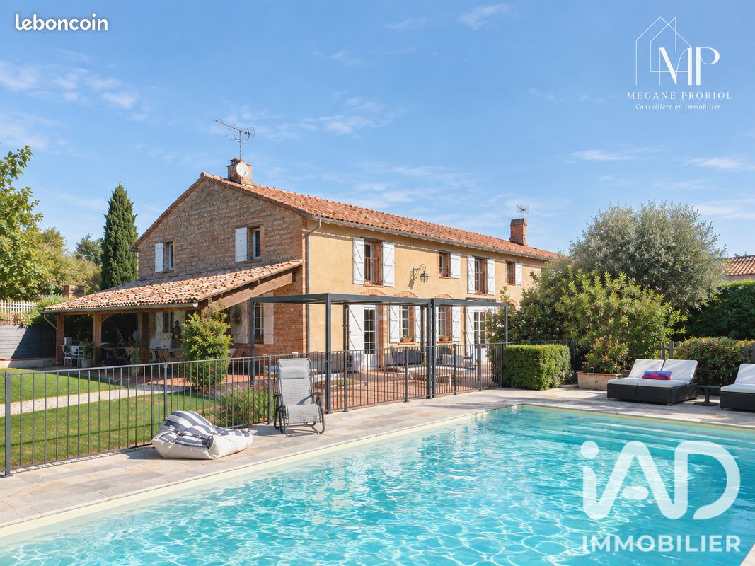 Maison 11 pièces 518 m² · à Daux · 518 m² · 1 159 000 €