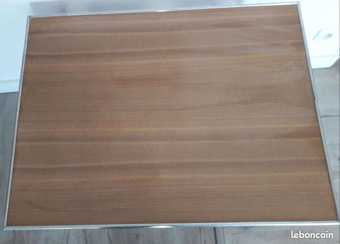 Ancienne table pliante fabriquée en RDA (image 3)