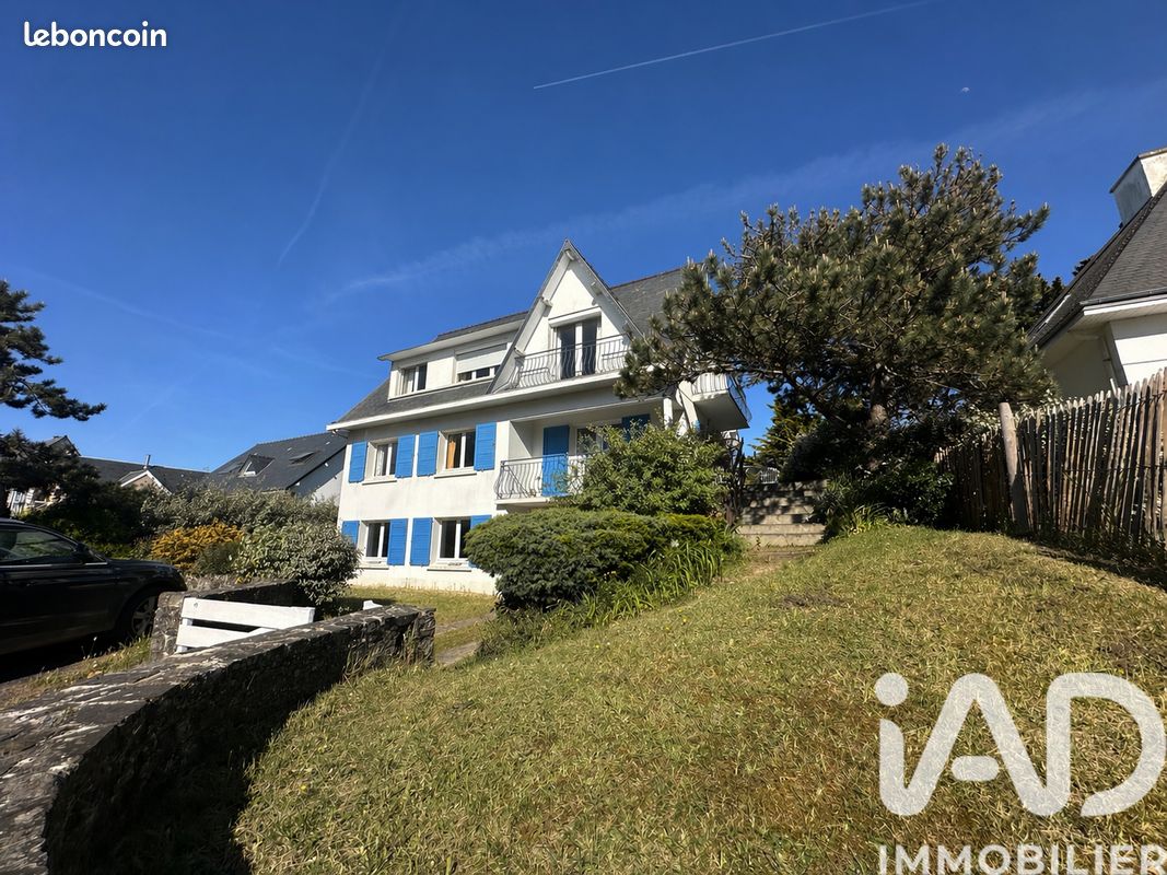 Maison 8 pièces 210 m² · à Jullouville · 210 m² · 686 000 €
