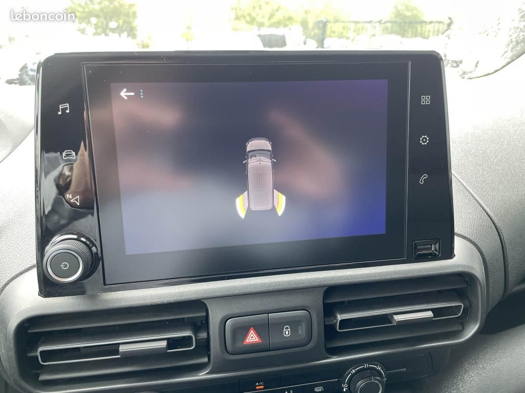 PEUGEOT PARTNER long 950KG 1.5 BlueHDi S&S - 100 3pl III FOURGON Pack Asphalt Connect XL (image 13)