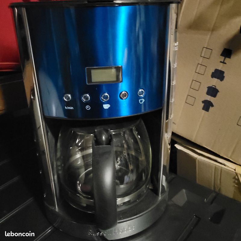Vend cafetière Russell Hobs (image 1)