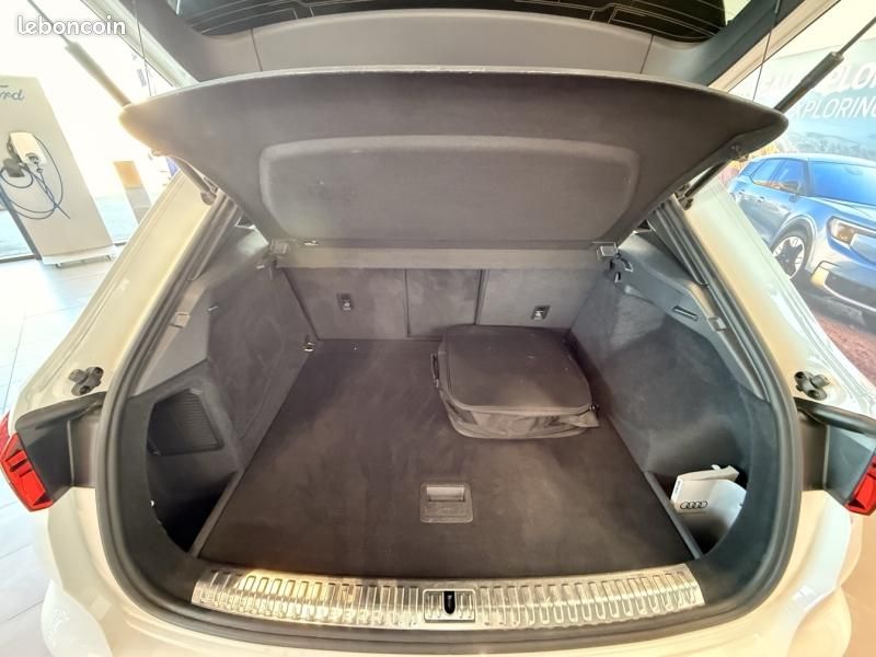 Audi Q3 45 TFSI e 245ch S tronic 6 (image 4)