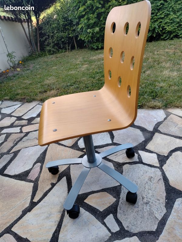 Chaise de bureau à roulettes (image 2)