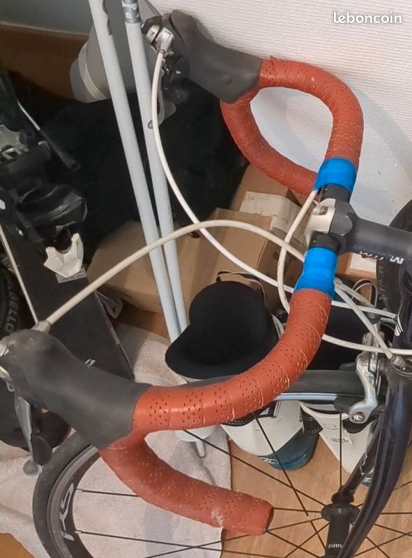 Guidon route + potence + guidoline — vélo Giant (image 1)