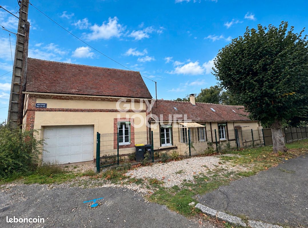 Maison 4 pièces 92 m² · à Breteuil · 92 m² · 124 000 €