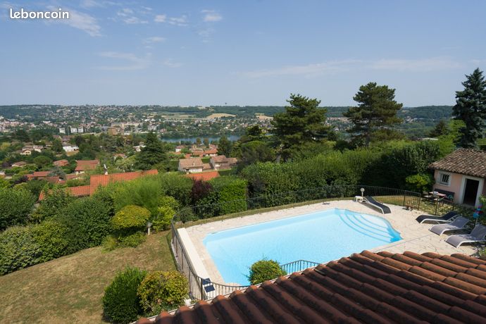 Maison 9 pièces 260 m²