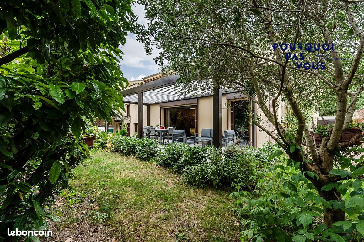 Maison 6 pièces 332 m² · à Lyon · 332 m² · 1 450 000 €