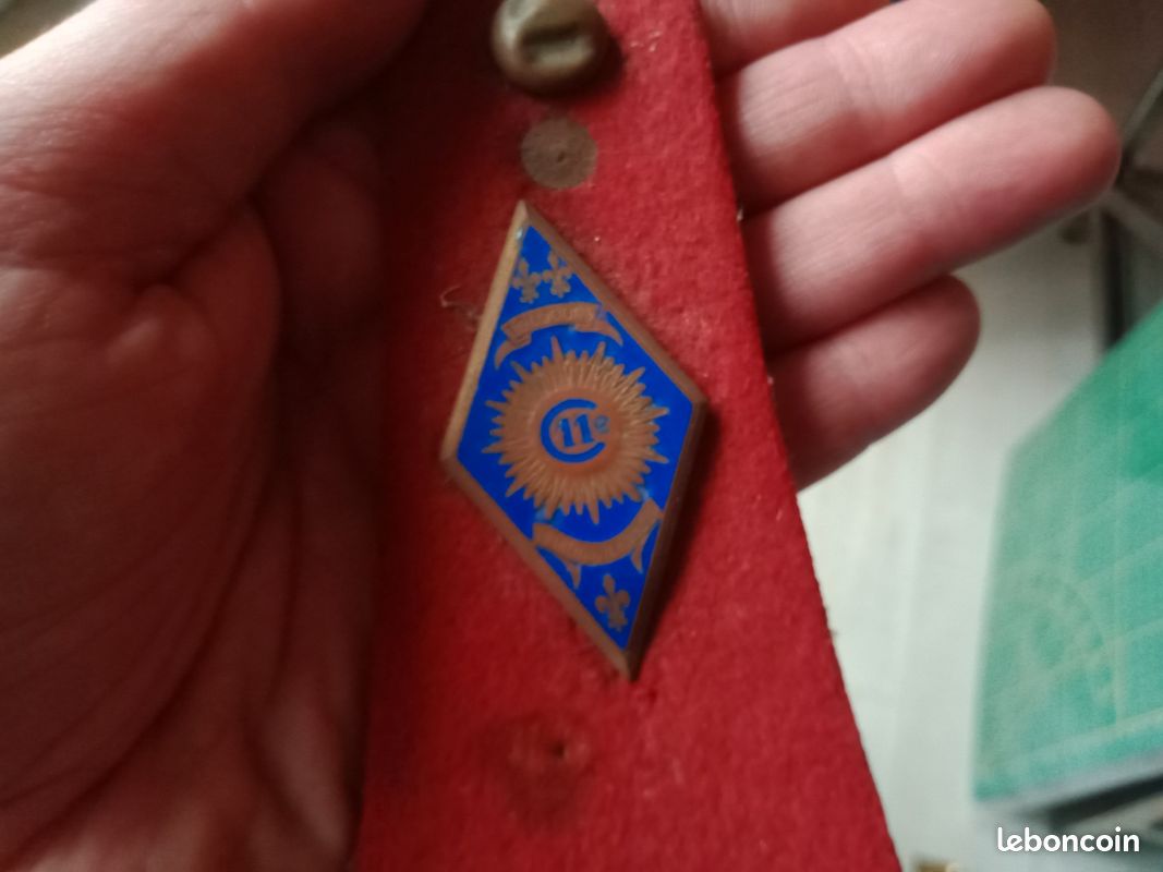 Broderie Ancienne 11e Régiment De Cuirassiers CIABC Carpiagne 1992 – Fanion