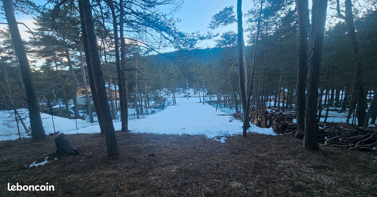 Terrain à vendre · à Caille · 130 000 €