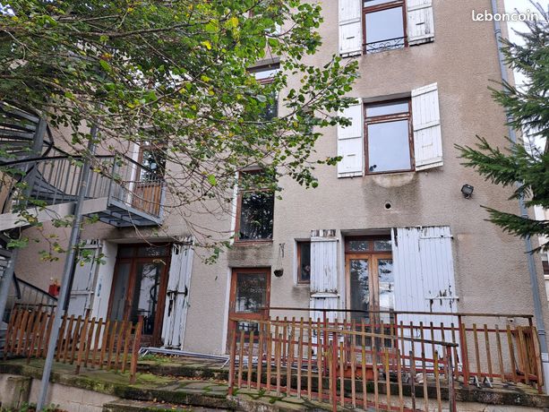 Maison 7 pièces 238 m²
