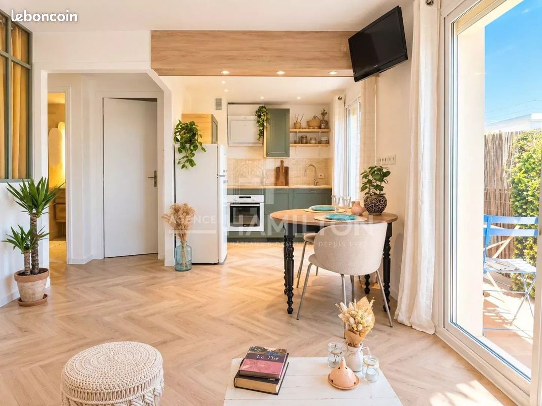 Appartement 1 pièce 33 m² · à Antibes · 33 m² · 245 000 €