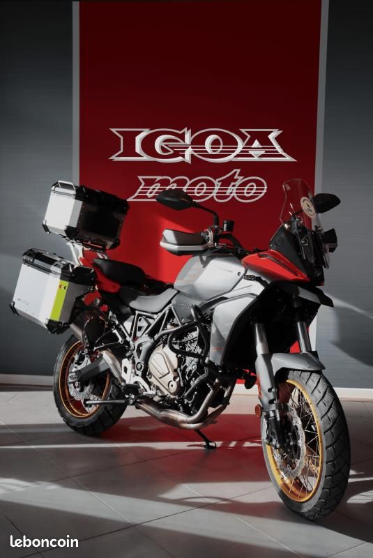 QJ MOTOR SRT 700 SX - Igoa Moto (image 1)