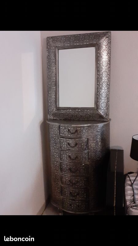 Miroir et chiffonnier (image 1)