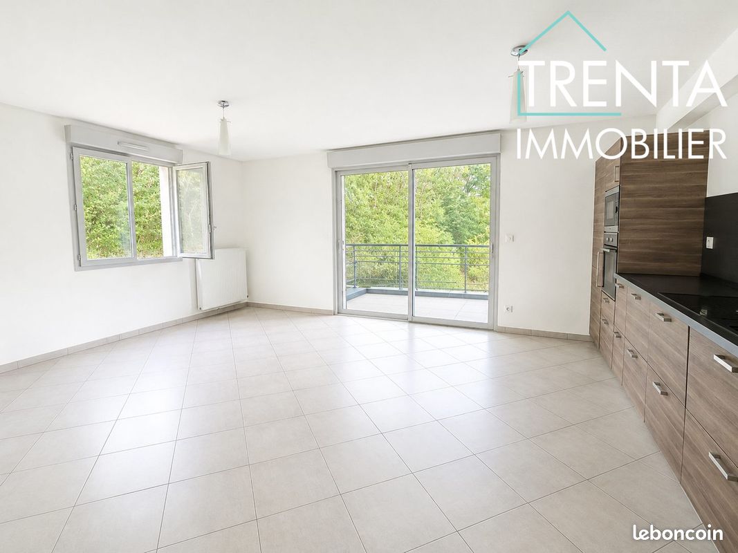 Appartement 3 pièces 65 m² · à Voiron · 65 m² · 900 €/mois