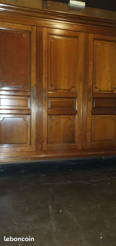 Armoire en merisier (image 1)