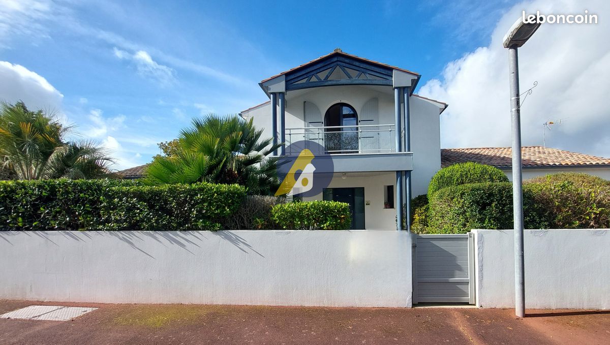 Maison 6 pièces 235 m² · à Saint-Jean-de-Monts · 235 m² · 592 800 €