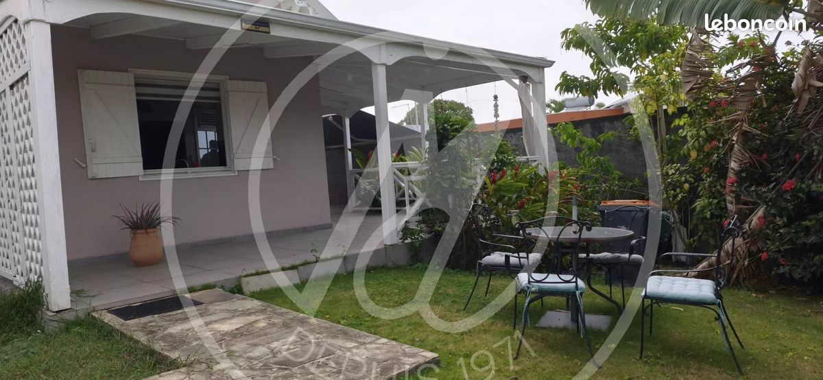 Maison 4 pièces 117 m² · à Baie-Mahault · 117 m² · 1 800 €/mois
