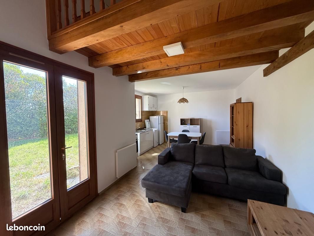 Appartement 2 pièces 47 m² · à Aubenas · 47 m² · 650 €
