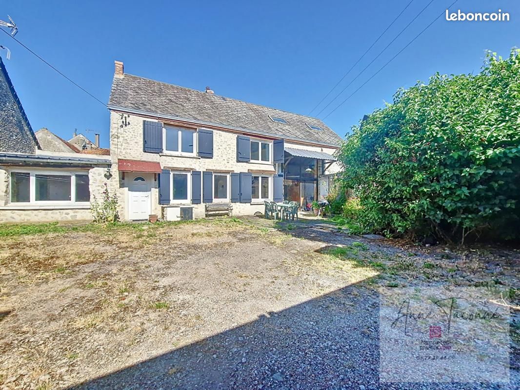 Maison 6 pièces 200 m² · au Mérévillois · 200 m² · 177 000 €