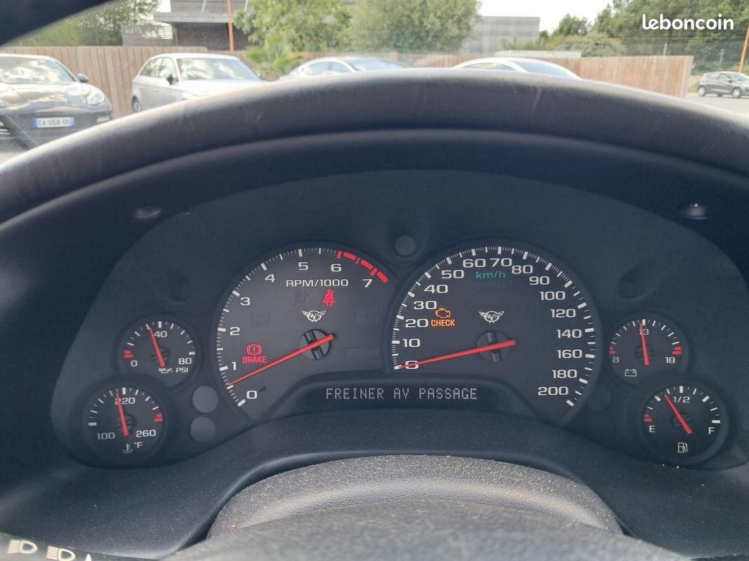Chevrolet corvette chevrolet targa 5.7 v8 c5 bva coupe pack (image 26)