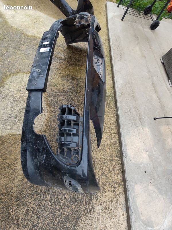 Pare choc avant Peugeot 307 sw break (image 1)