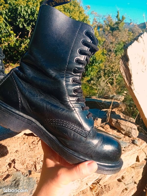 Martens made in England 10 trous coquées uk5 38 Chaussures