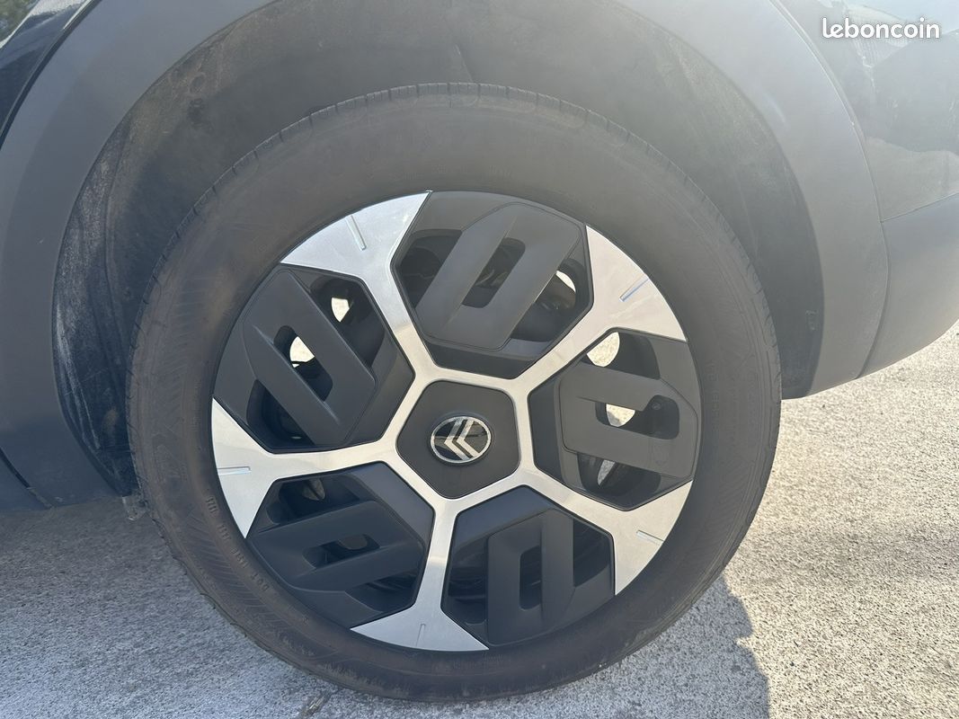 Citroën C4 Berline Plus 130 CV EAT8 Boite AUTO {GARANTIE CITROEN 04/2027 - CARPLAY - CAMERA} (image 11)