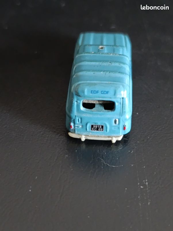 LOT MINIATURES NOREV Mini Jet Renault 4L et R 12 Peugeot 305 et 504 LOT MINIATURES NOREV Mini Jet Renault 4L et R 12 Peugeot 305 et 504