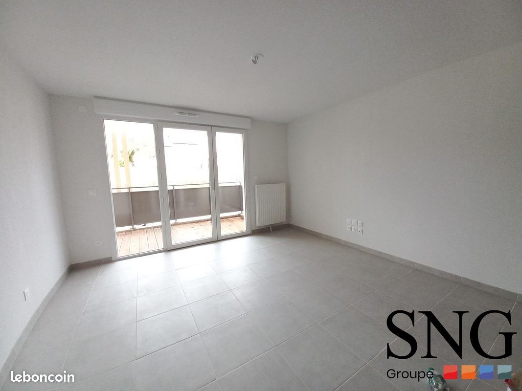 Appartement a louer  - 3 pièce(s) - 64 m2 - Surfyn