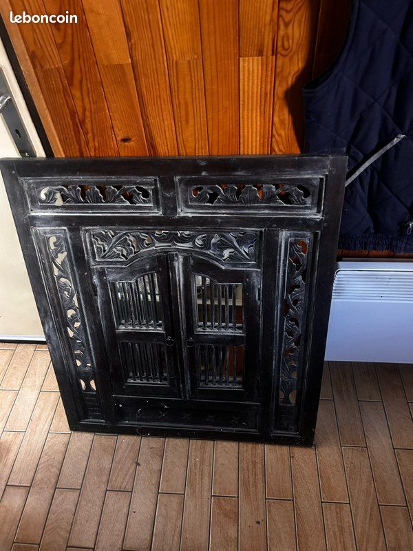 Très beau miroir fermer par un cadre (image 1)