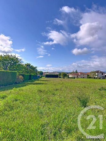 Terrain 739 m² Saint Bonnet Pres Riom