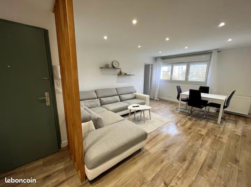 Appartement 5 pièces 90 m² · à Mantes-la-Jolie · 90 m² · 1 500 €