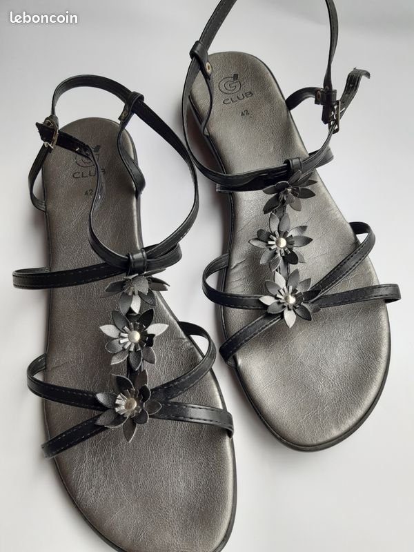 Nu pieds femme (image 1)