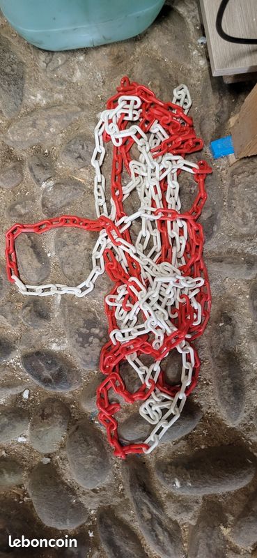 Chaine plastique 8m (image 1)